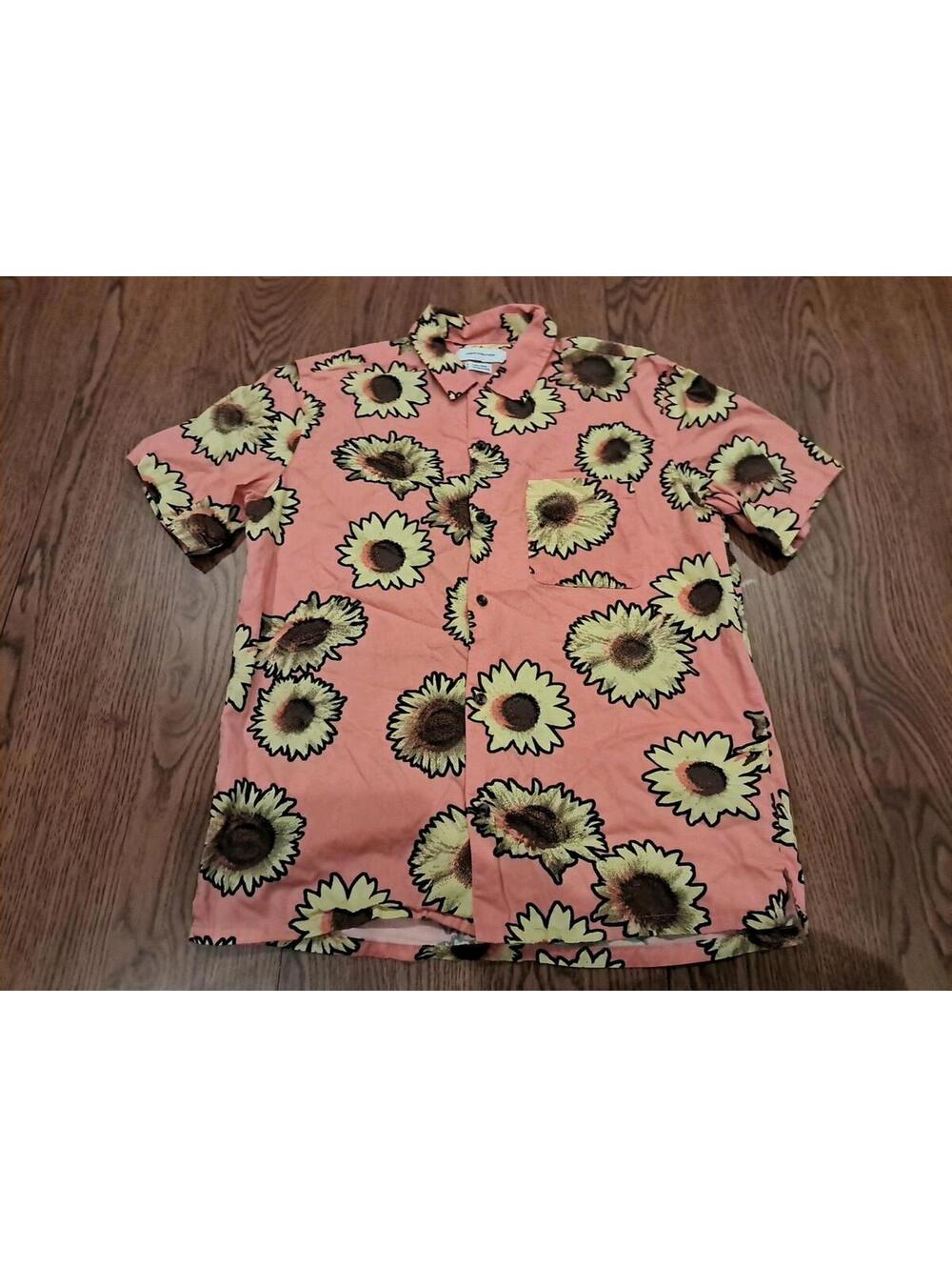 Urban Outfitters Button-up Hawaiian Shirt Men's Sz SMALL Sunflower Flower Neon